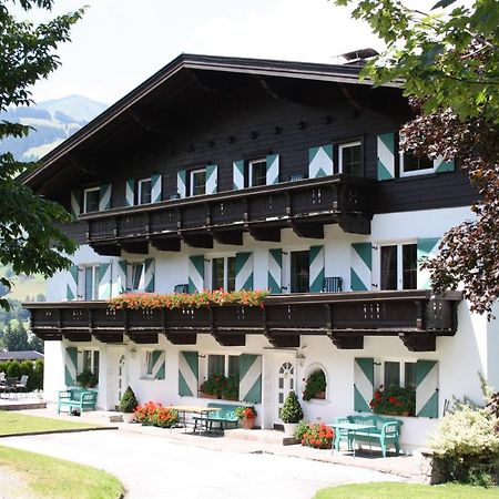 Das Christine Appartement Brixen im Thale Ngoại thất bức ảnh