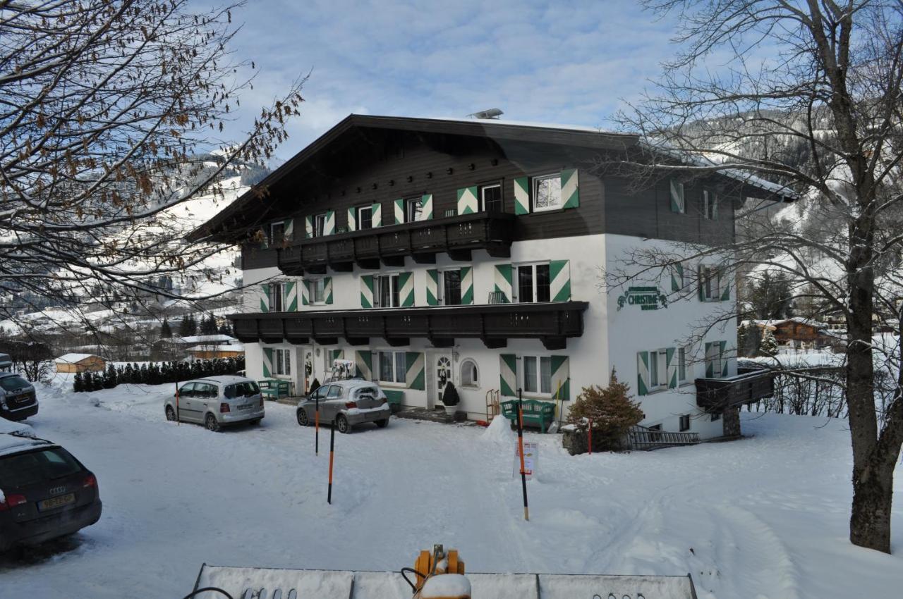 Das Christine Appartement Brixen im Thale Ngoại thất bức ảnh